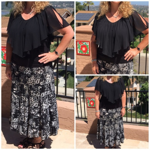 Blue Sleeveless Ruffle Off-Open-Cold-Shoulder Top - Picture 3 of 8